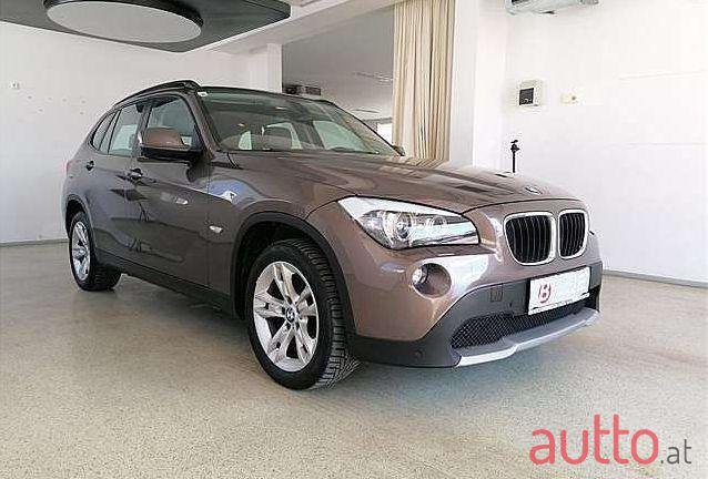 2011' BMW X1 photo #1