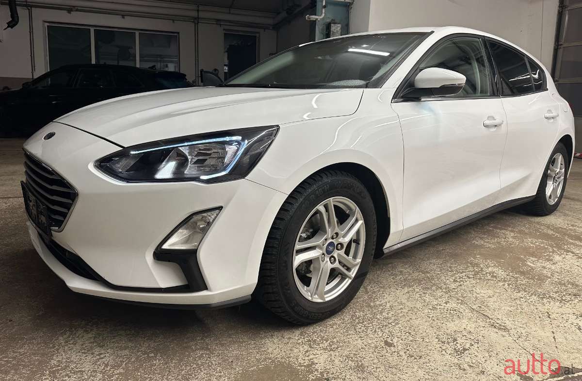 2021' Ford Focus photo #2