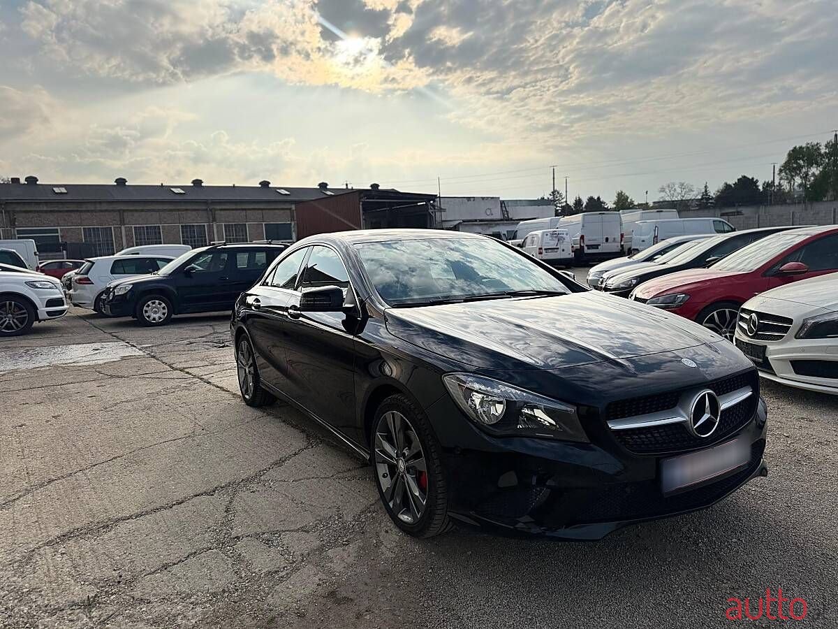 2014' Mercedes-Benz Cla-Klasse photo #1