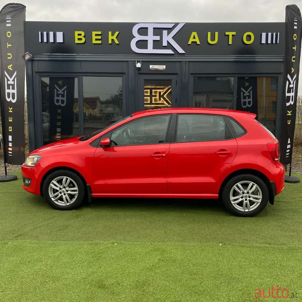 2013' Volkswagen Polo photo #3