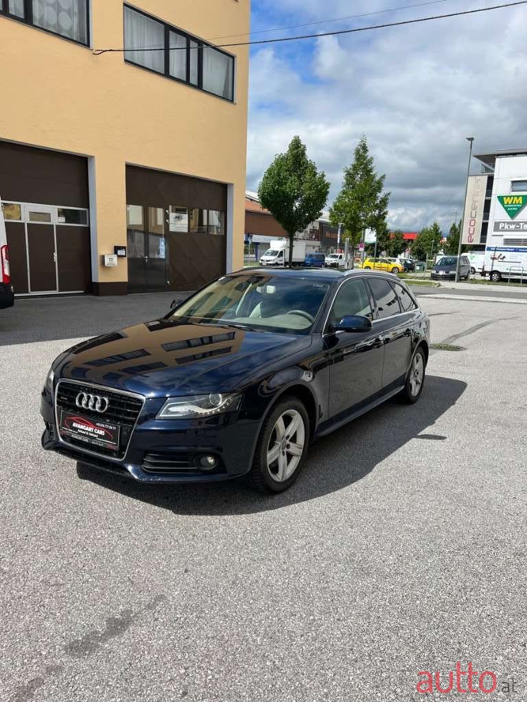 2010' Audi A4 photo #1