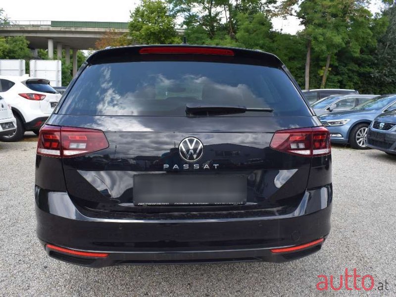 2020' Volkswagen Passat photo #6