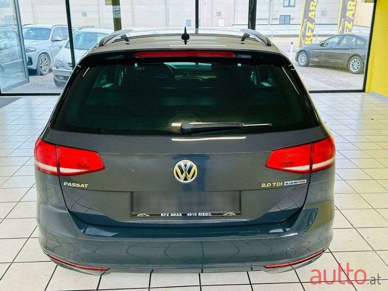 2016' Volkswagen Passat photo #6