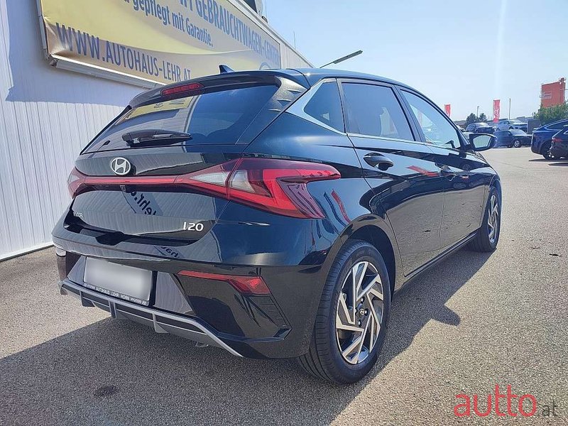 2024' Hyundai i20 photo #2