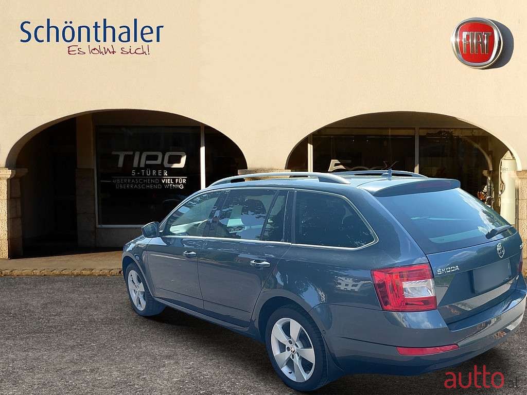 2016' Skoda Octavia photo #2