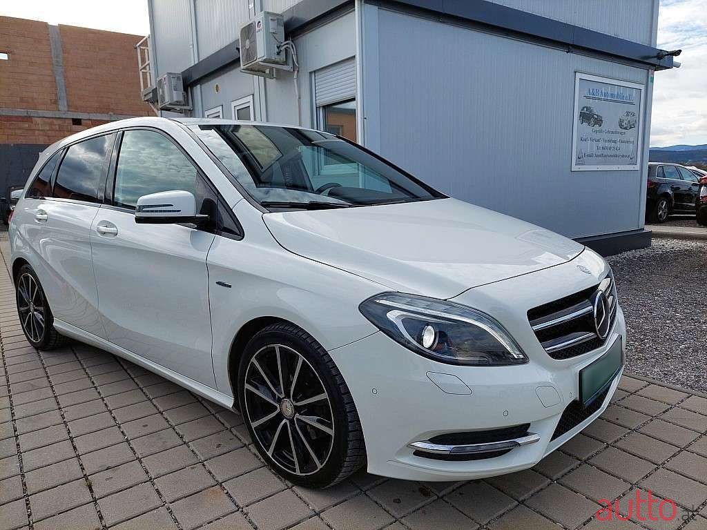 2012' Mercedes-Benz B-Klasse photo #1