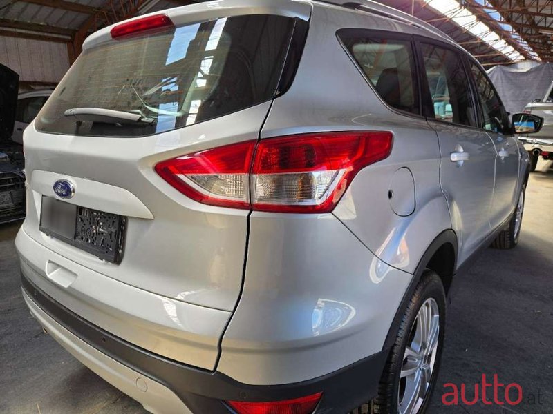 2014' Ford Kuga photo #5