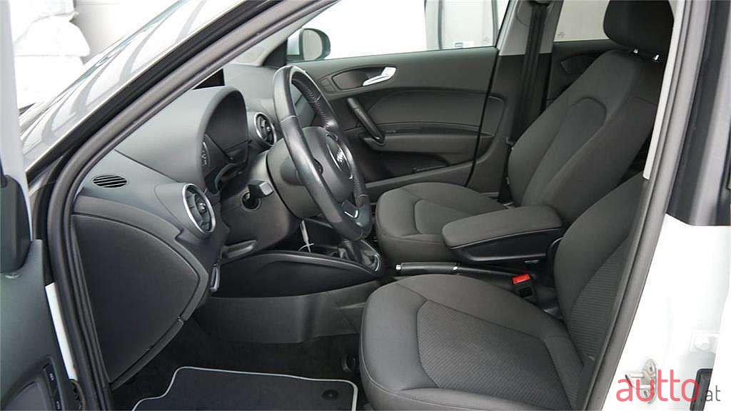 2018' Audi A1 photo #6