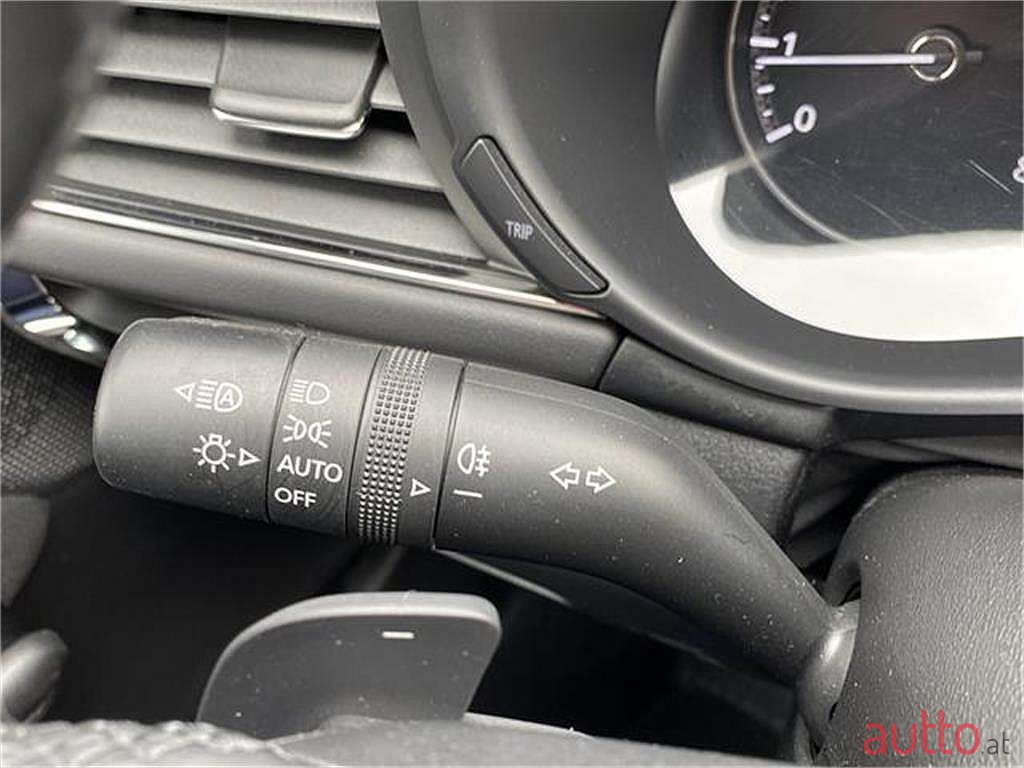 2021' Mazda Mazda3 photo #3