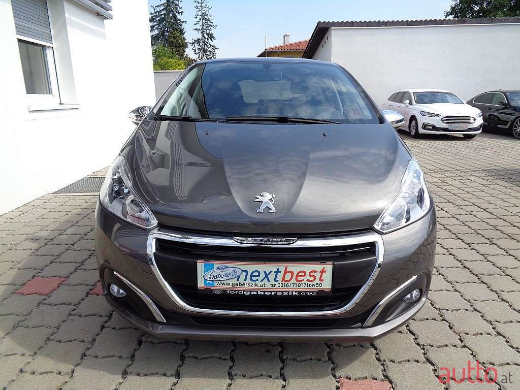 2018' Peugeot 208 photo #2