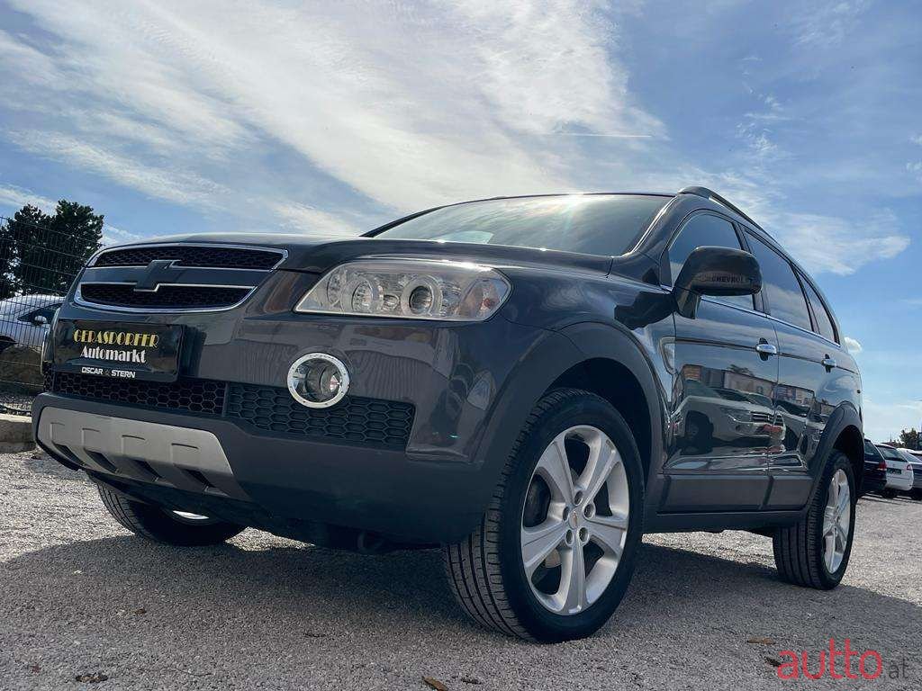 2010' Chevrolet Captiva photo #2
