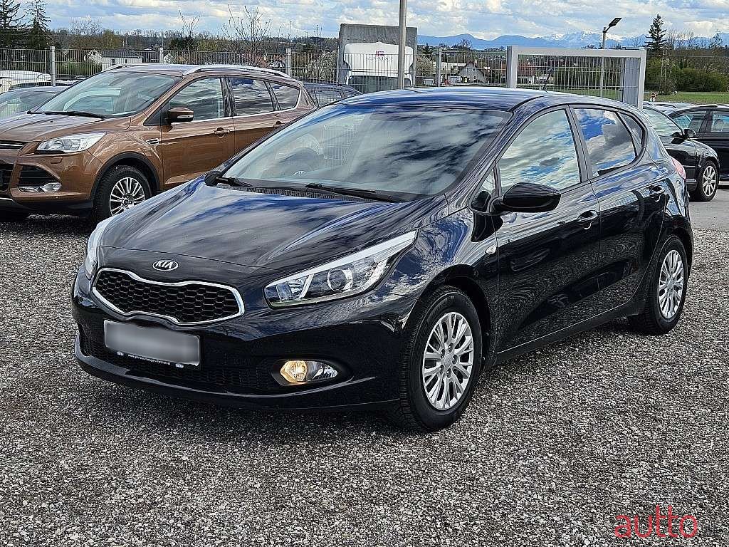 2013' Kia Ceed photo #1