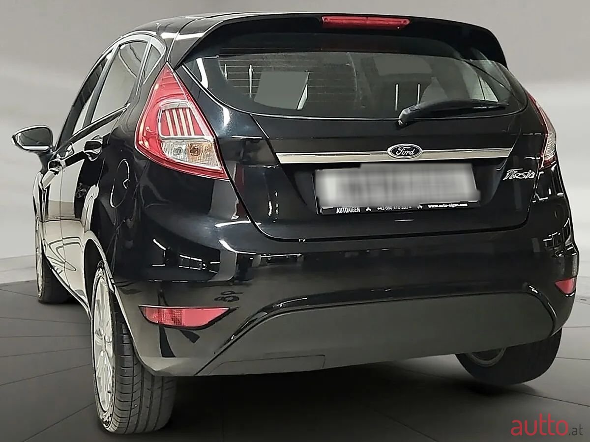 2016' Ford Fiesta photo #3