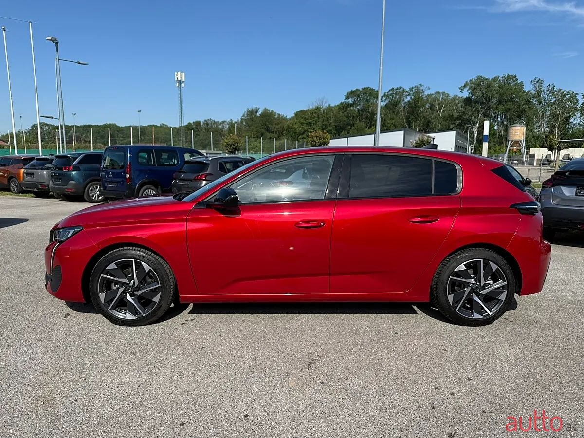 2023' Peugeot 308 photo #3