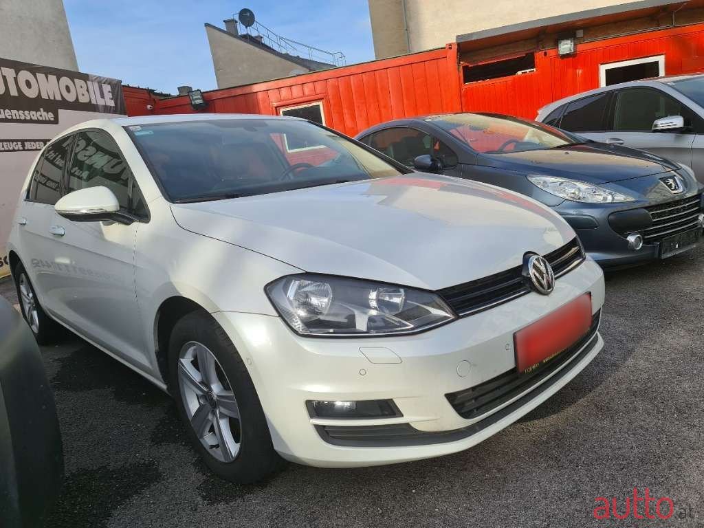 2013' Volkswagen Golf photo #3