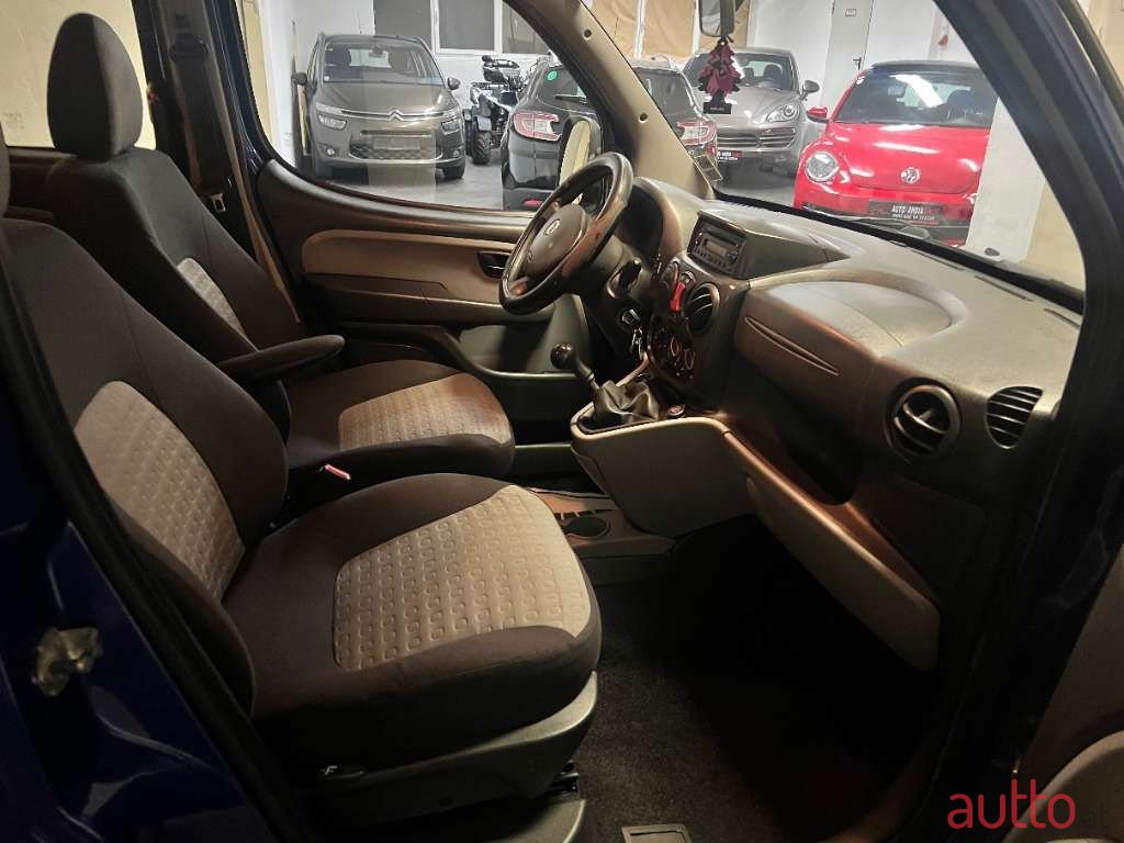2006' Fiat Doblo photo #5