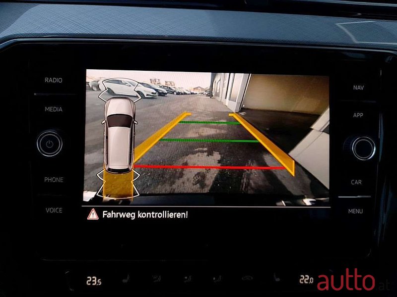 2020' Volkswagen Passat photo #4