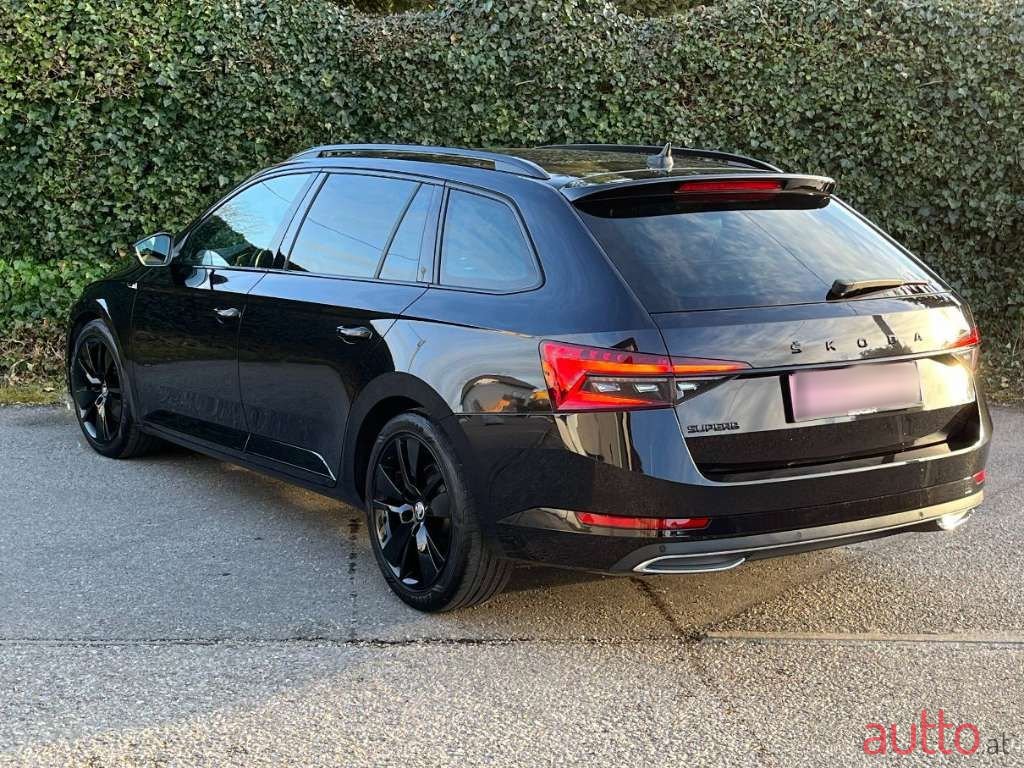 2021' Skoda Superb photo #2