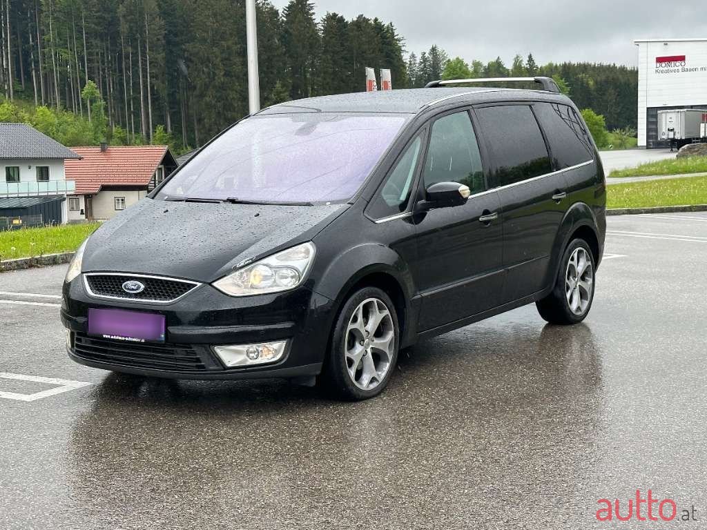 2009' Ford Galaxy photo #3