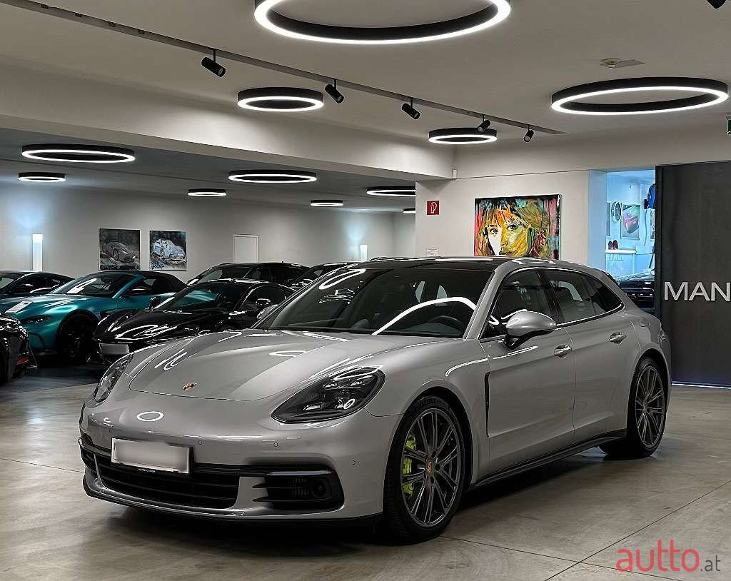 2017' Porsche Panamera photo #5