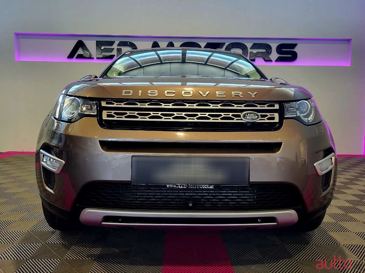 2015' Land Rover Discovery Sport photo #4
