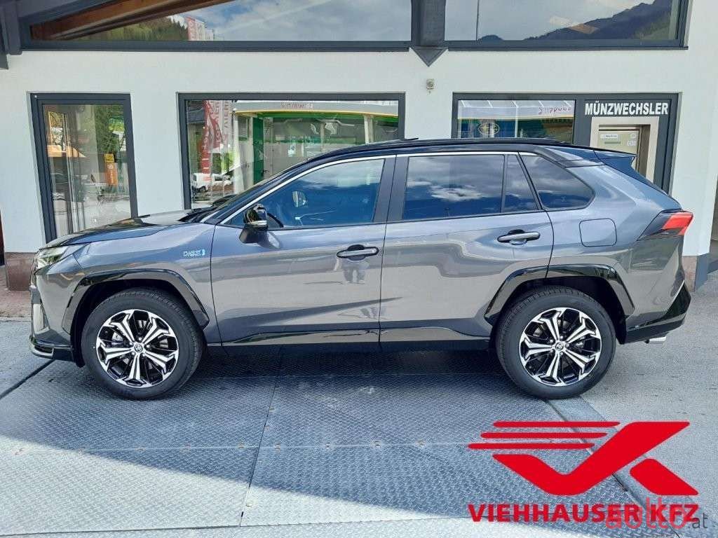 2023' Toyota RAV4 photo #2