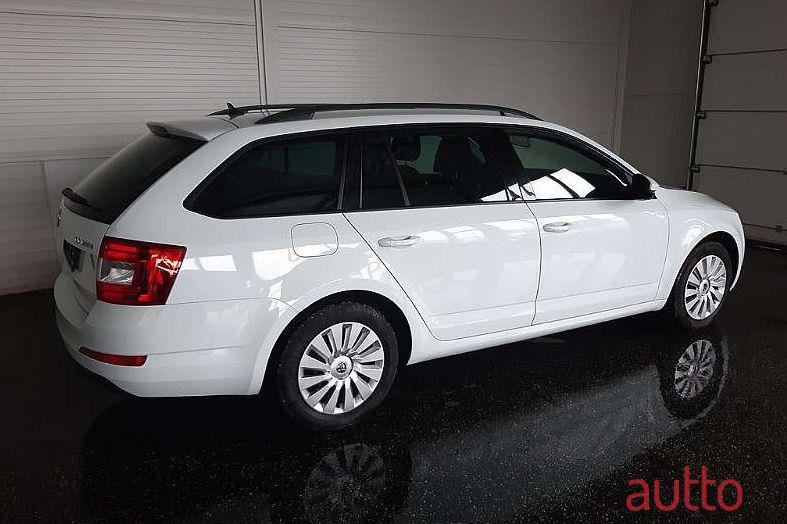 2016' Skoda Octavia photo #1