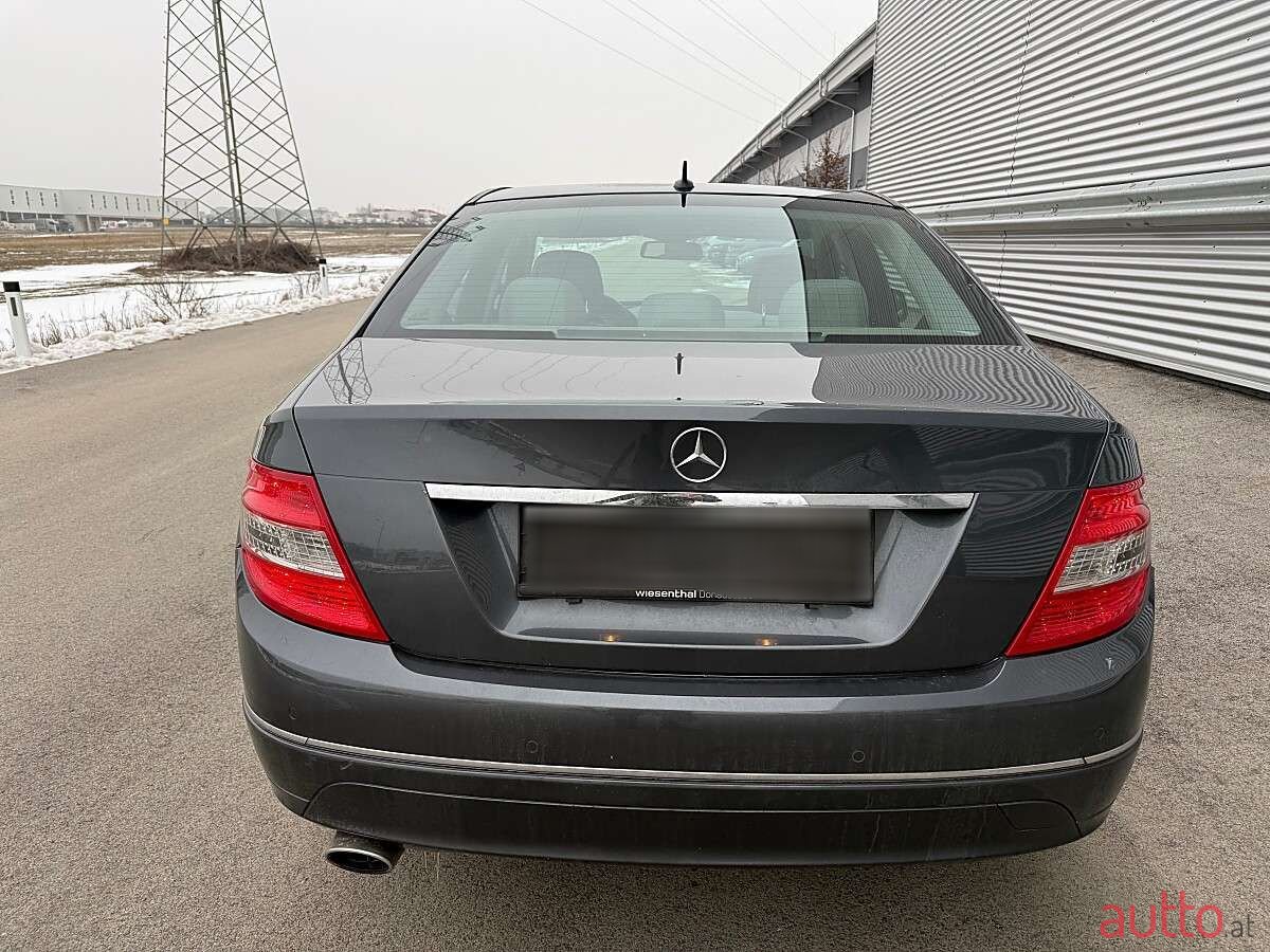 2007' Mercedes-Benz C-Klasse photo #6