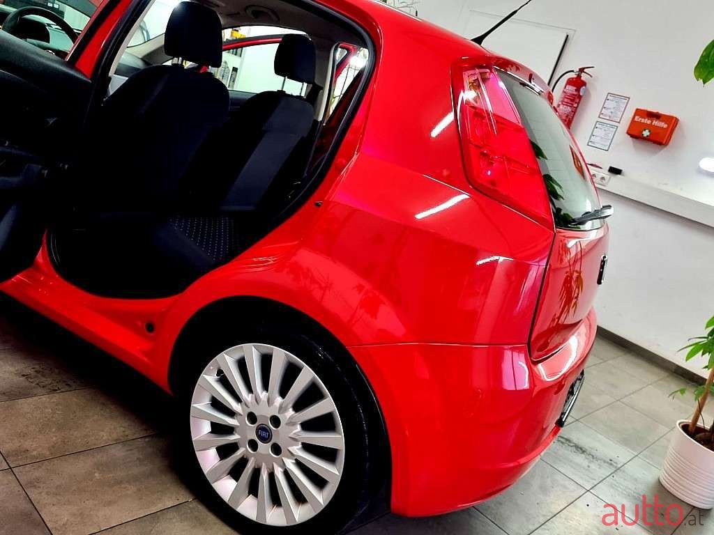 2009' Fiat Grande Punto photo #5