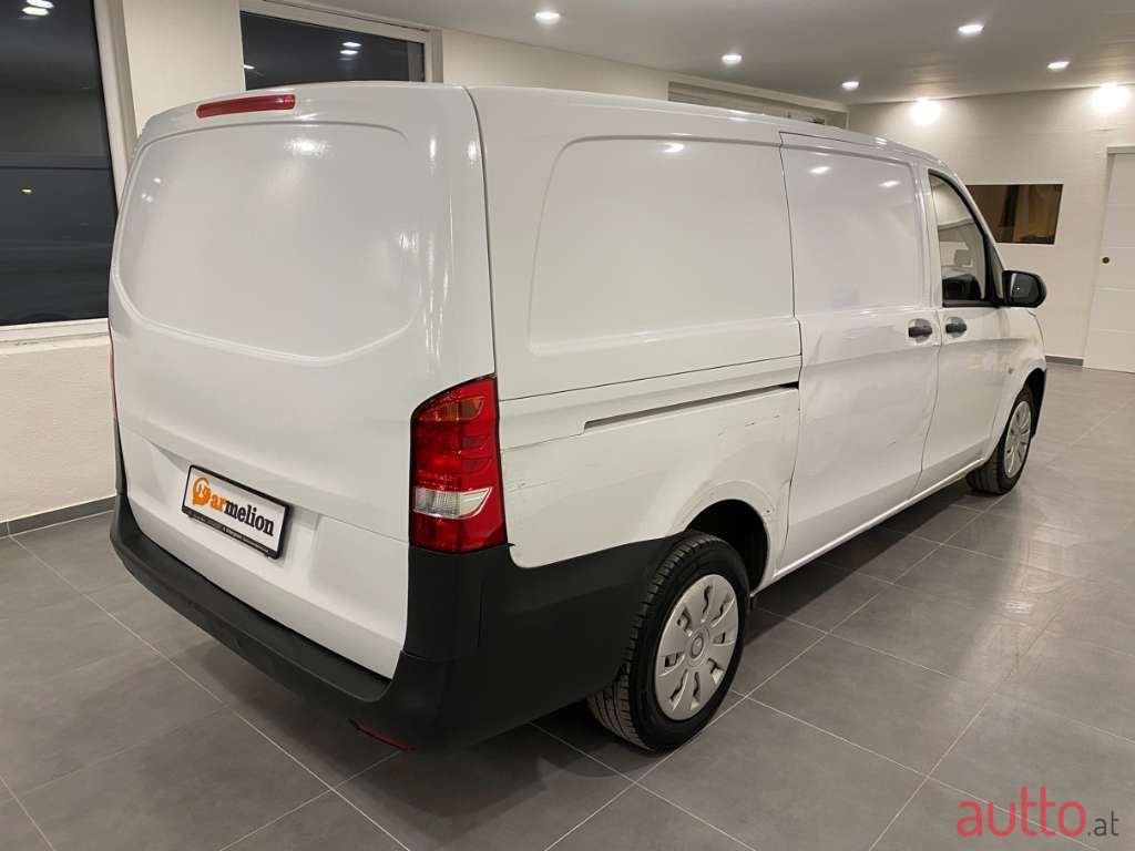 2015' Mercedes-Benz Vito photo #6