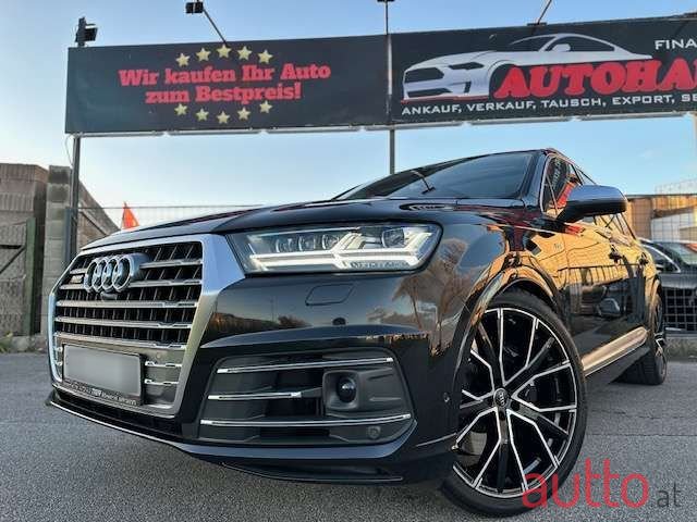2018' Audi Q7 photo #4