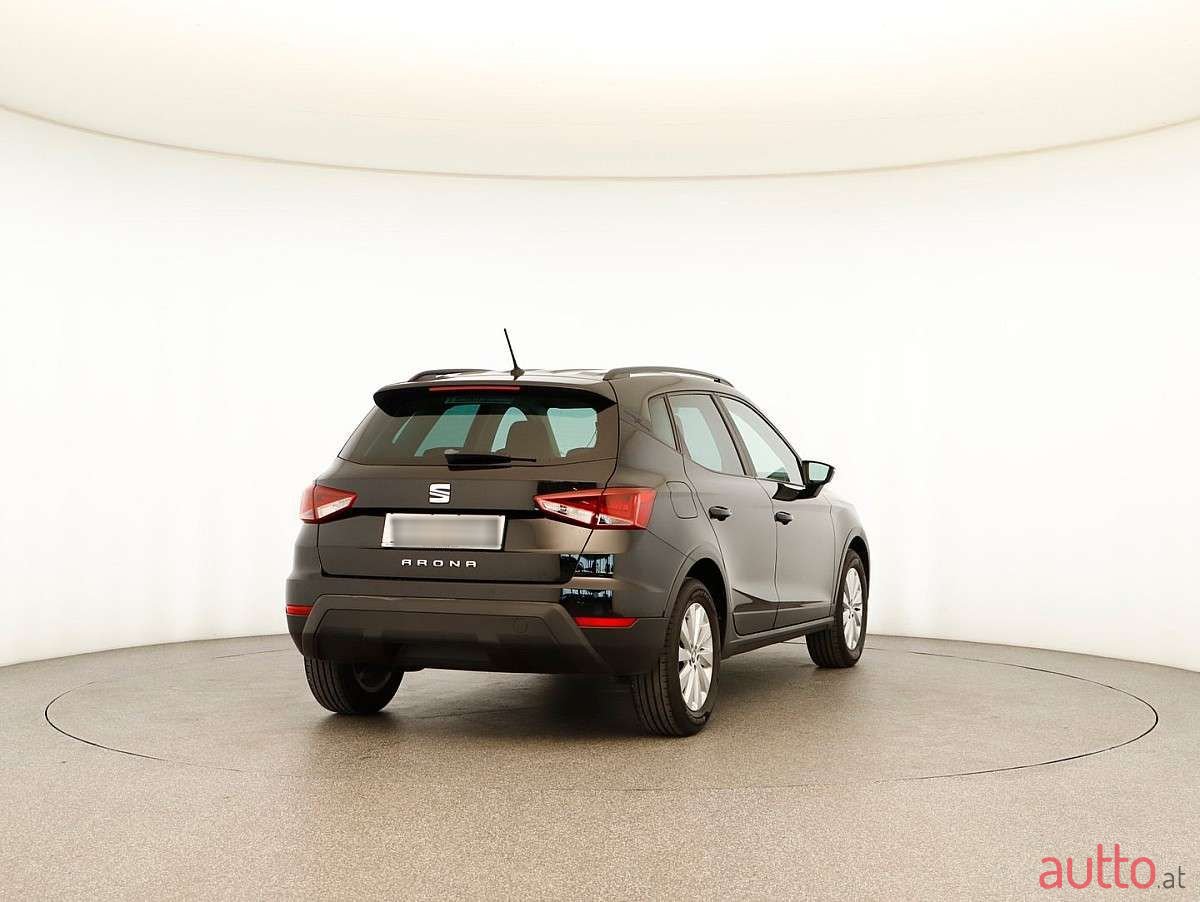 2019' SEAT Arona photo #3