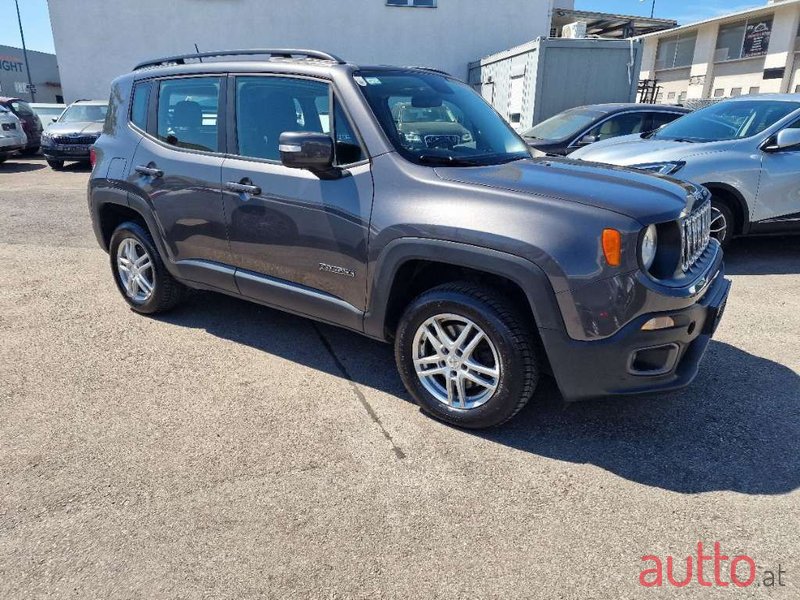 2018' Jeep Renegade photo #6