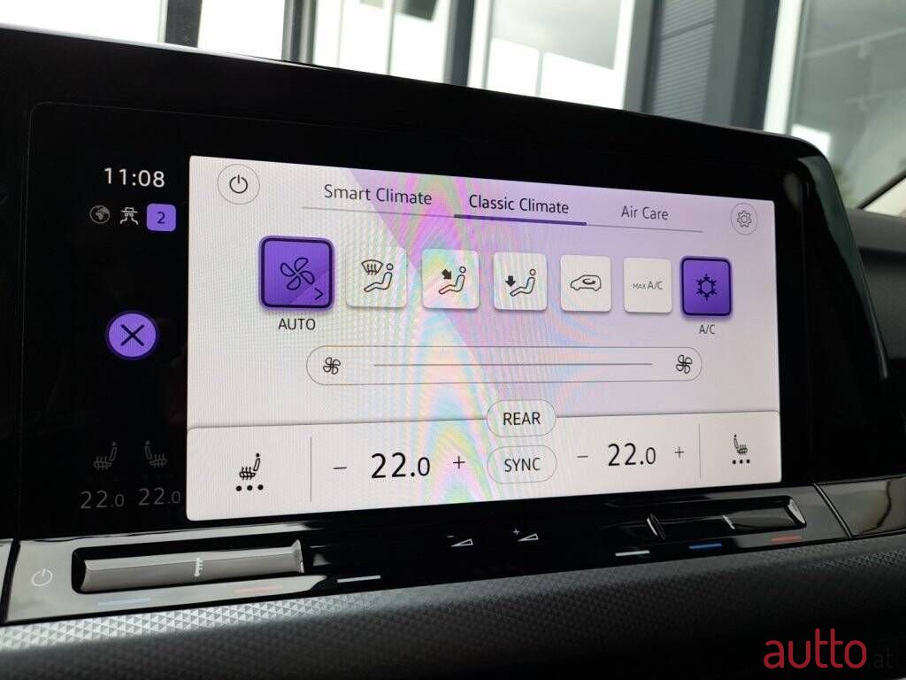 2022' Volkswagen Golf photo #6