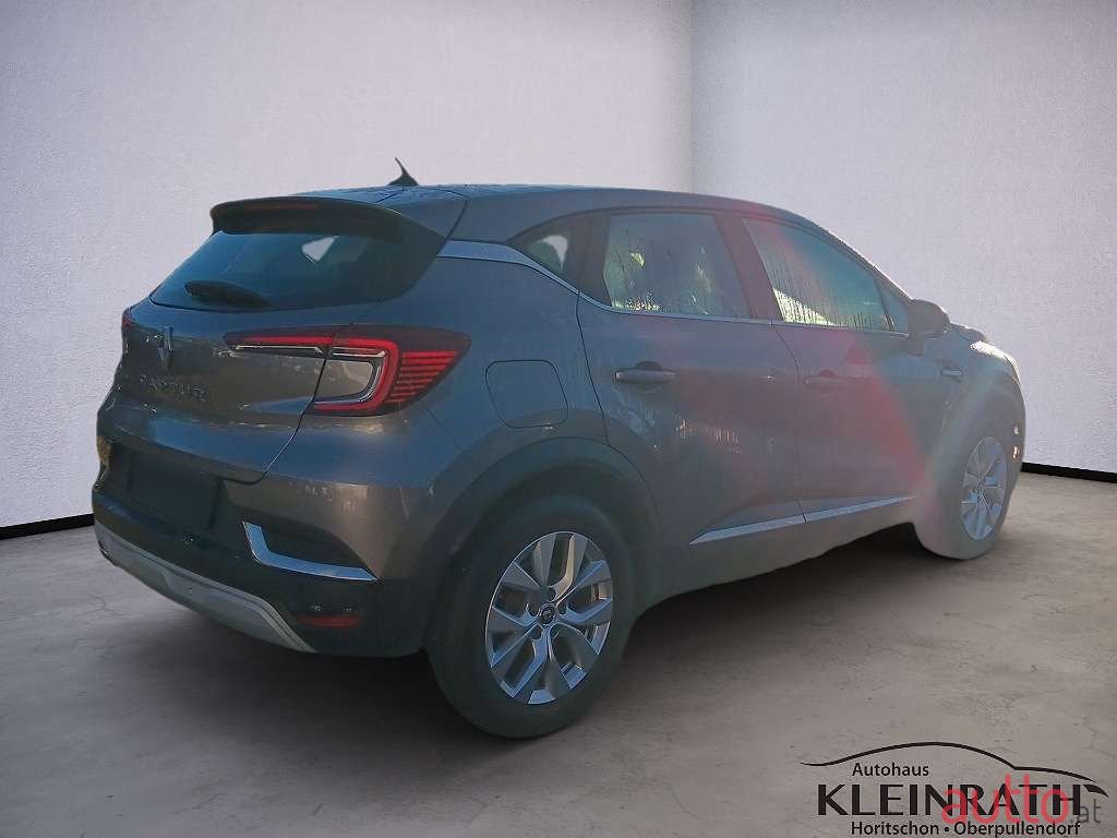 2020' Renault Captur photo #4