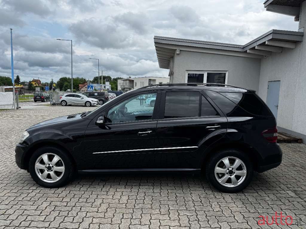 2008' Mercedes-Benz M-Klasse photo #4