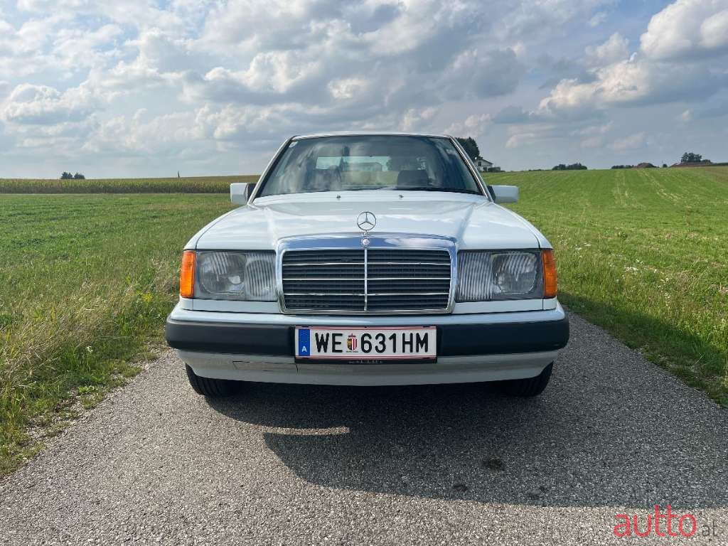 1990' Mercedes-Benz E-Klasse photo #5
