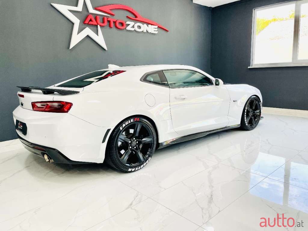 2017' Chevrolet Camaro photo #3