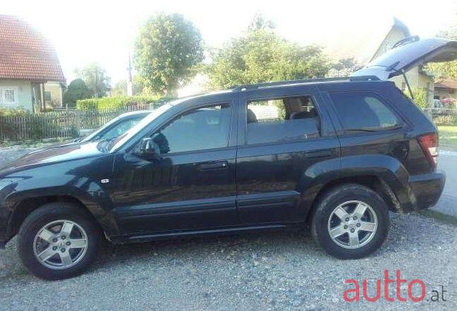 2005' Jeep Grand Cherokee photo #1