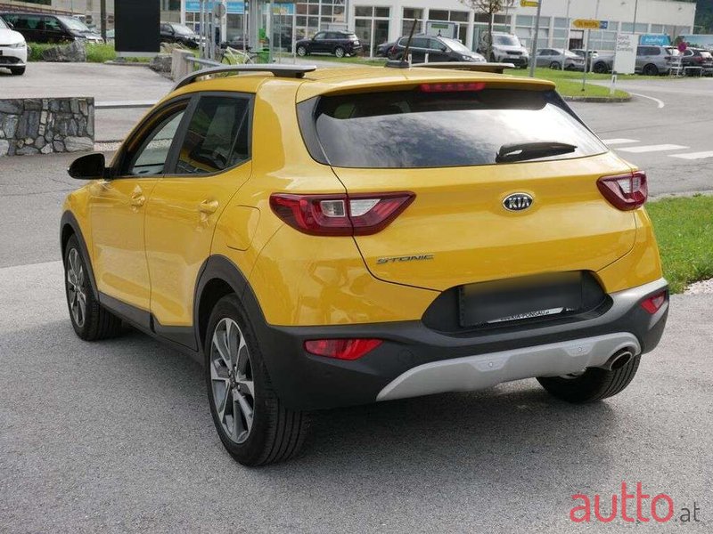 2017' Kia Stonic photo #6