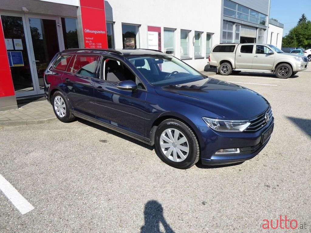 2017' Volkswagen Passat photo #6