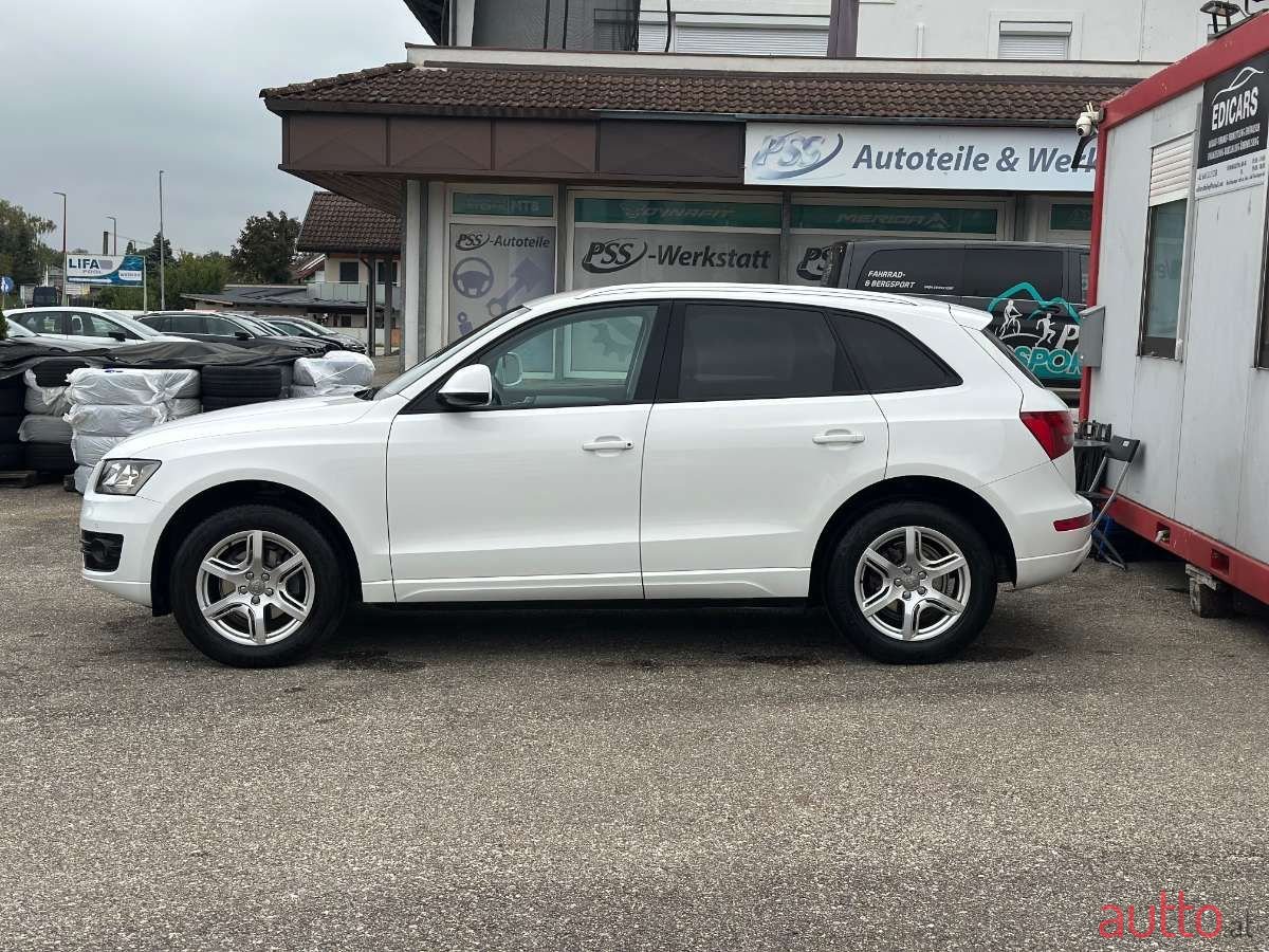 2010' Audi Q5 photo #2