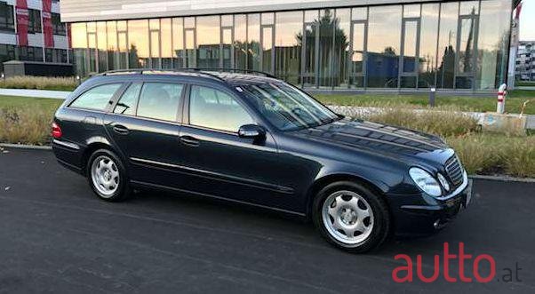 2004' Mercedes-Benz E-Klasse photo #1