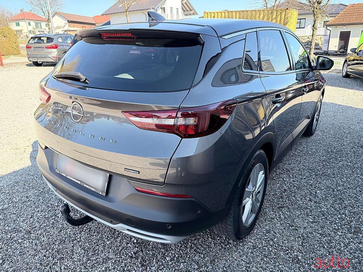 2021' Opel Grandland X photo #4
