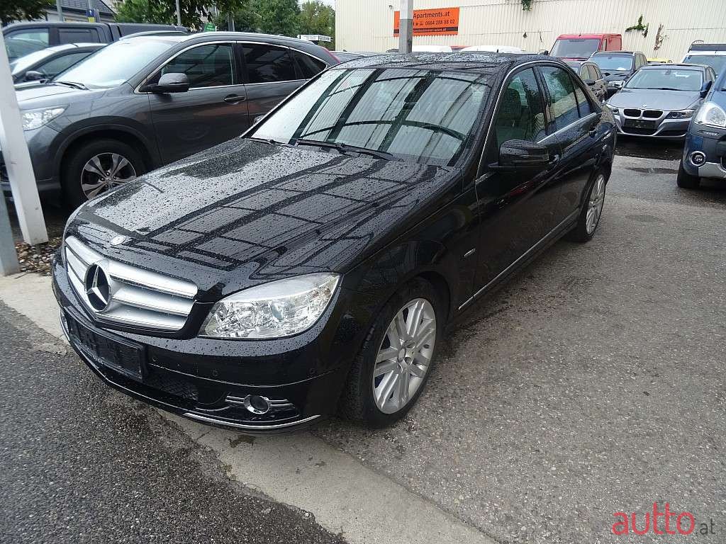 2010' Mercedes-Benz C-Klasse photo #1