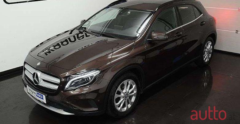 2016' Mercedes-Benz Gla-Klasse photo #1