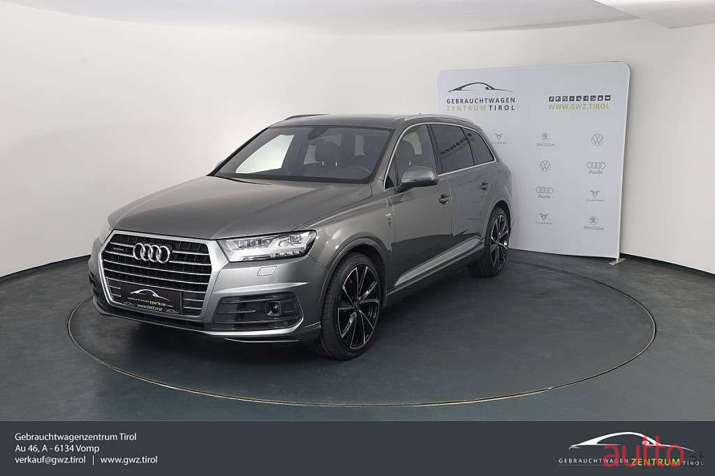 2015' Audi Q7 photo #1