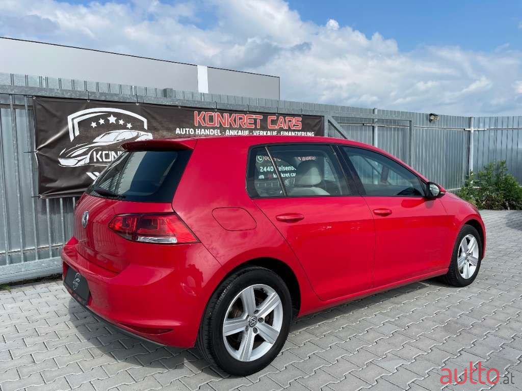 2013' Volkswagen Golf photo #6