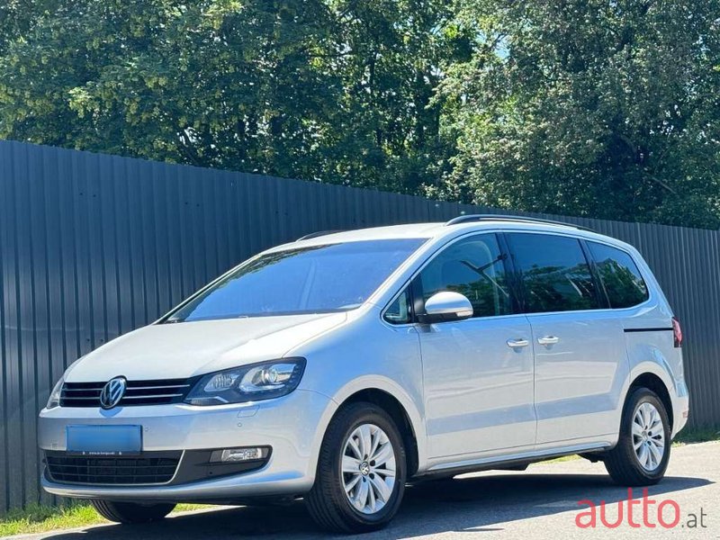 2016' Volkswagen Sharan photo #1