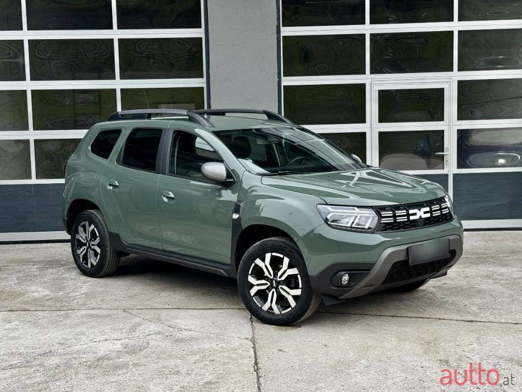 2023' Dacia Duster photo #1
